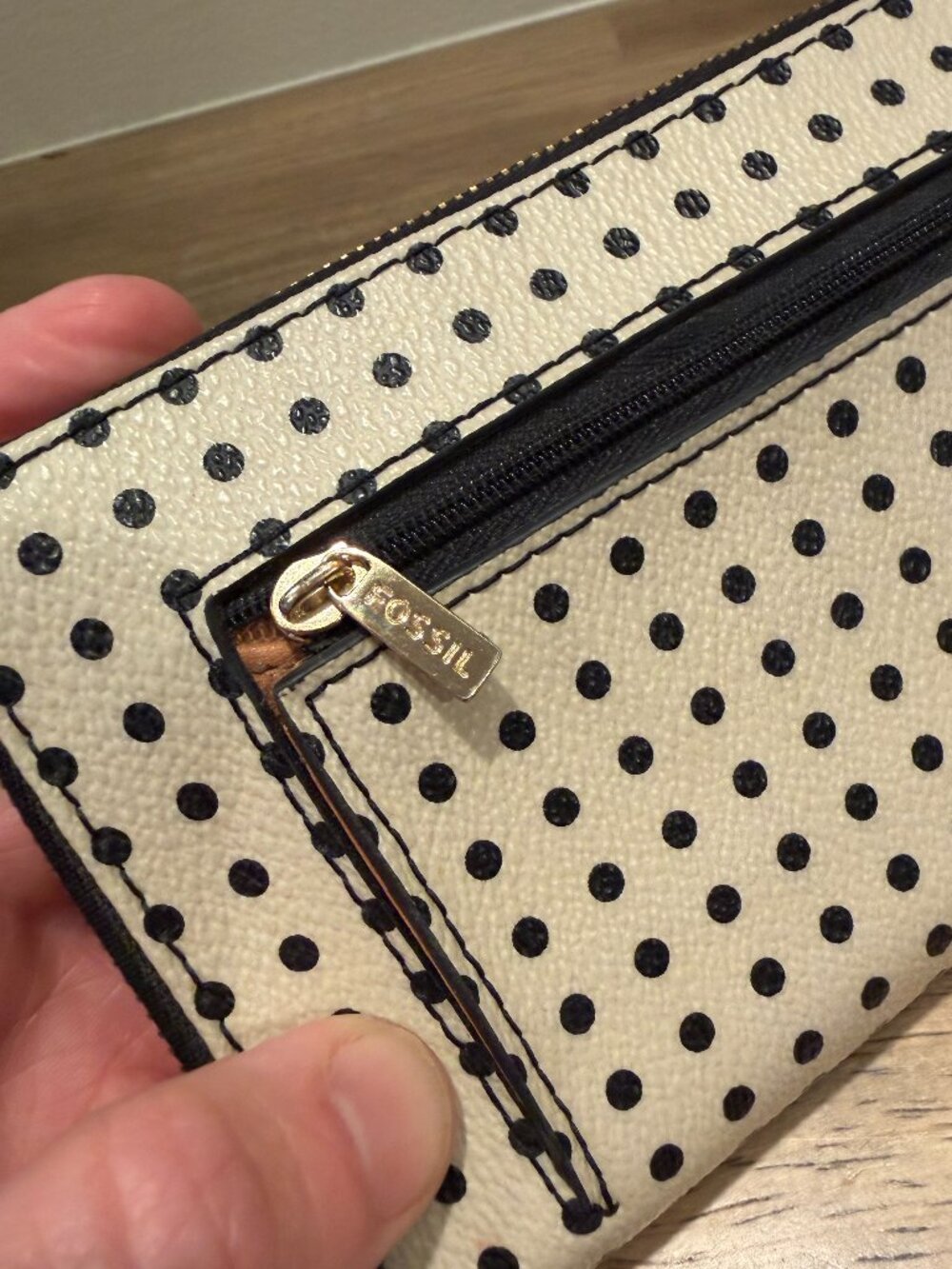 Fossil Sydney Polka Dot Satchel Bag & Matching Wallet Set - Picture 10 of 16